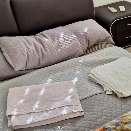 2 Bedroom Apartment In Makenzi Larnaca Luaran gambar