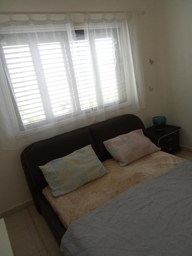 2 Bedroom Apartment In Makenzi Larnaca Luaran gambar