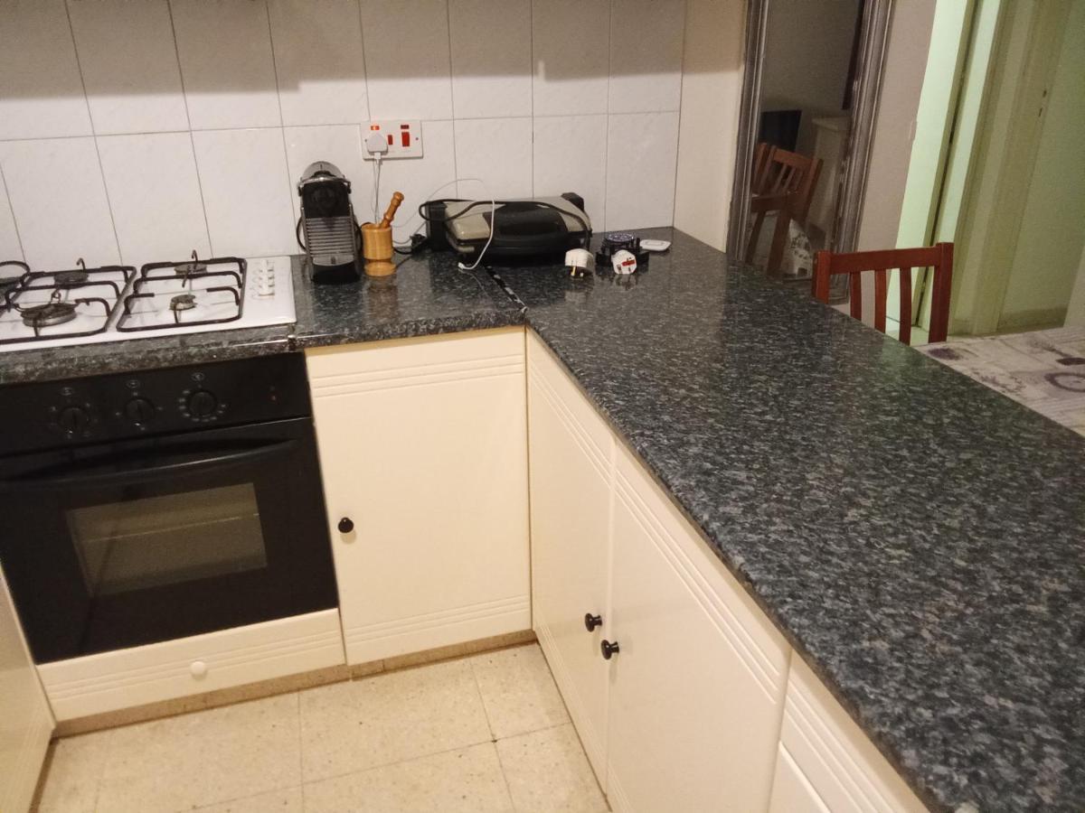2 Bedroom Apartment In Makenzi Larnaca Luaran gambar