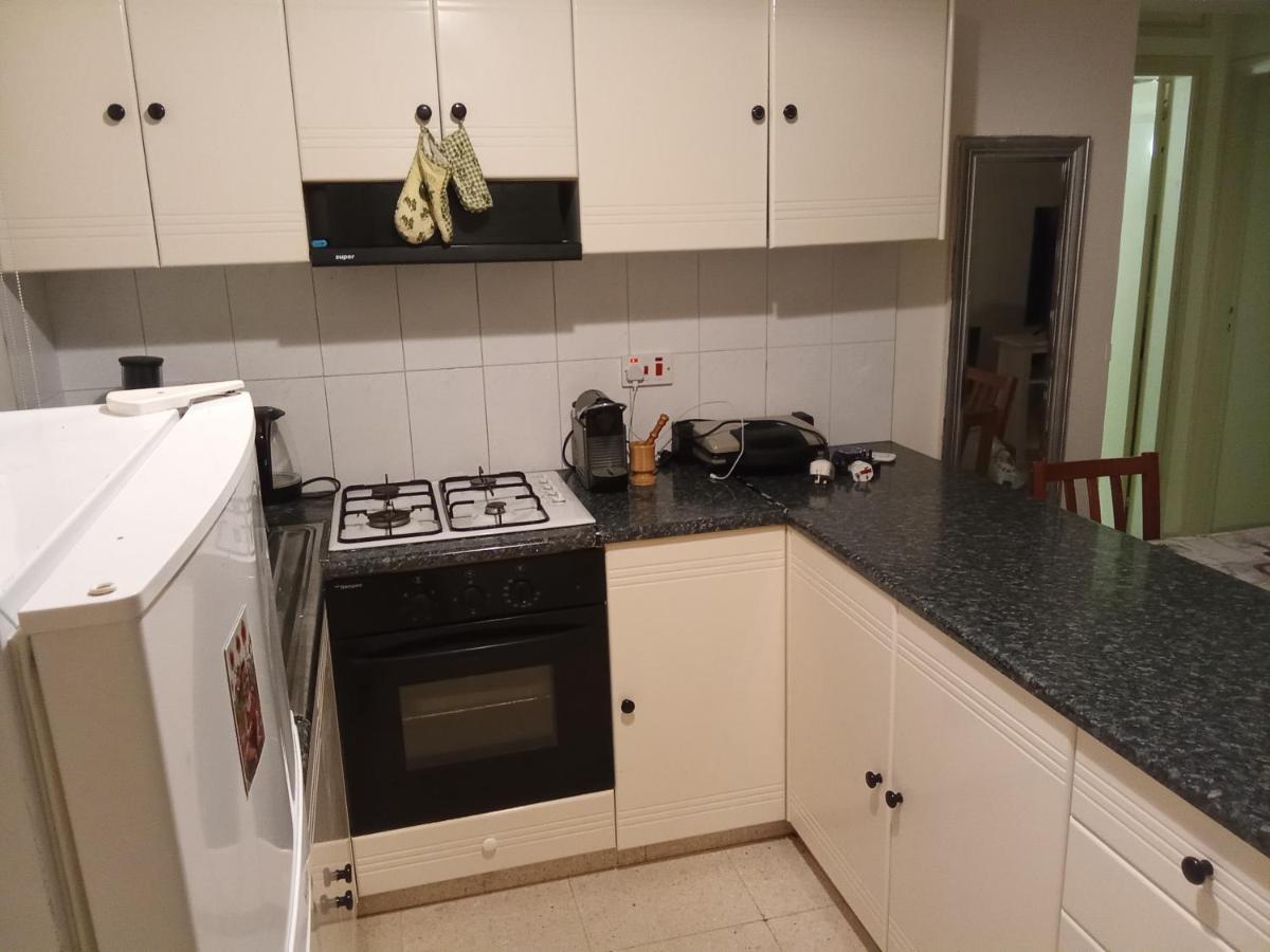 2 Bedroom Apartment In Makenzi Larnaca Luaran gambar